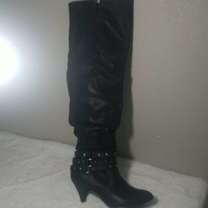 Black  heeled boots